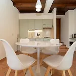 Lejlighed Bright With Private Garage Cernobbio